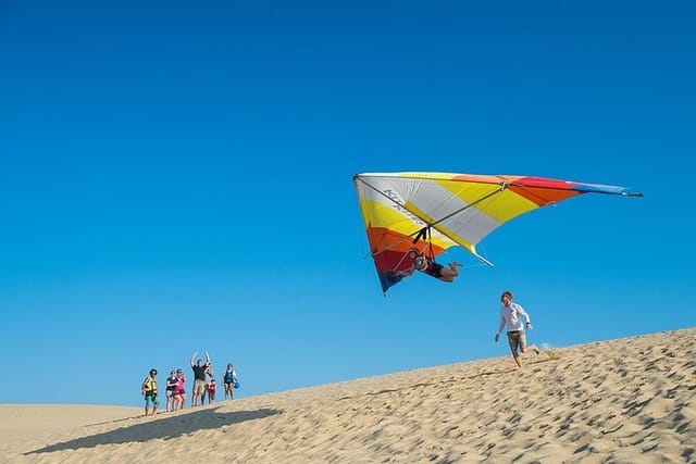 Beginner Hang Gliding Lesson - Photo 1 of 5